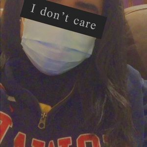 Meet your Posher, Alicia